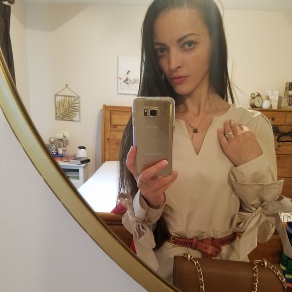 EVIDNT Beige cotton breathable long sleeve midi dress with statement bow sleeve - Picture 5 of 5